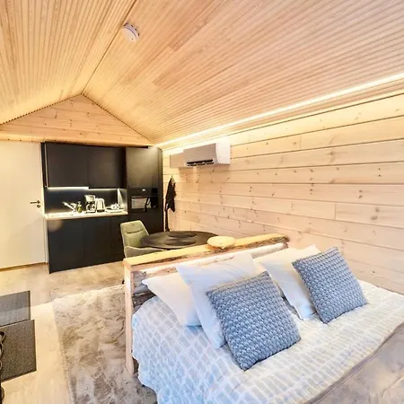 Vila Hossaville Luxe West
