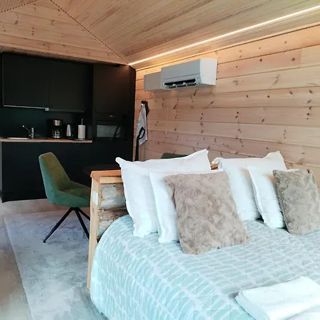 Hossaville Luxe West *