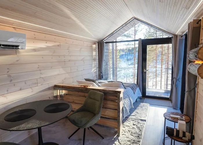 Hossaville Luxe West