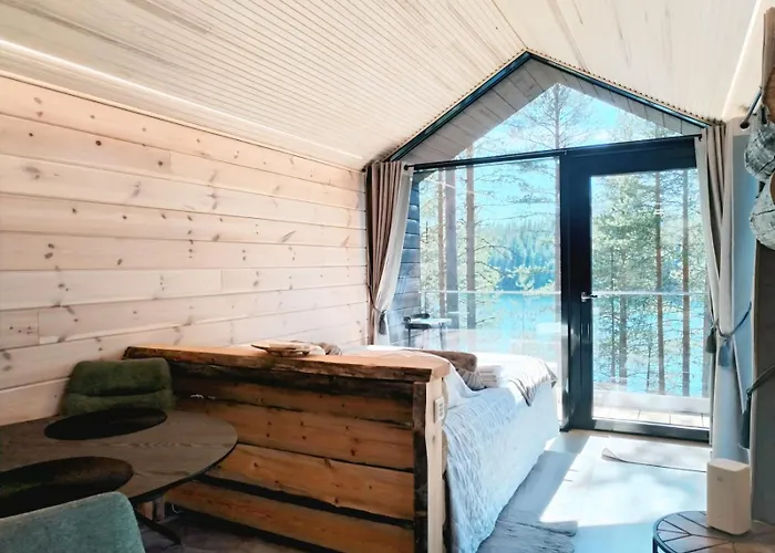 Hossaville Luxe West *